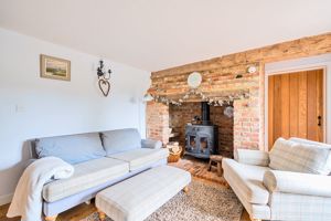 dining room- click for photo gallery